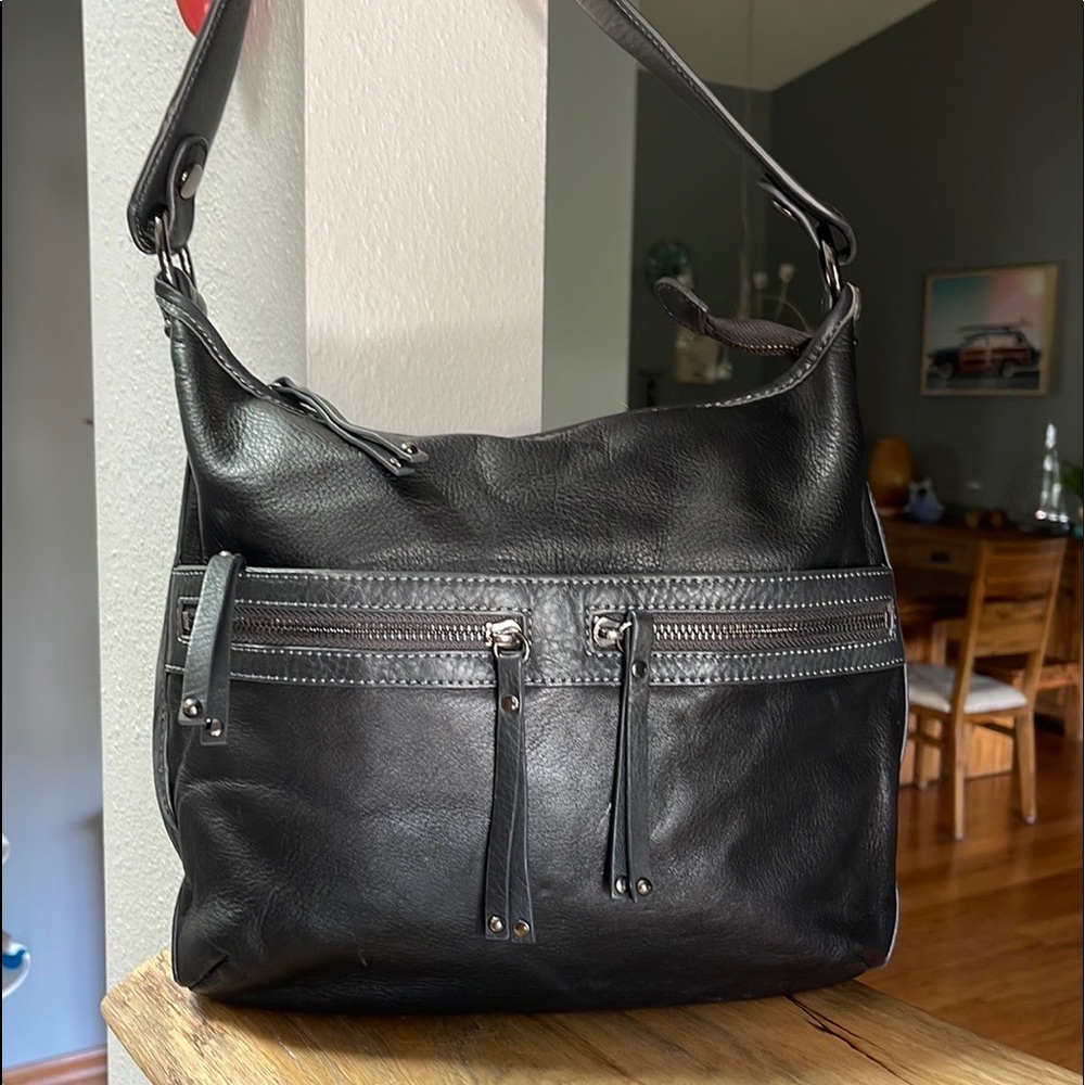 Chez Soft Black Leather Shoulder
